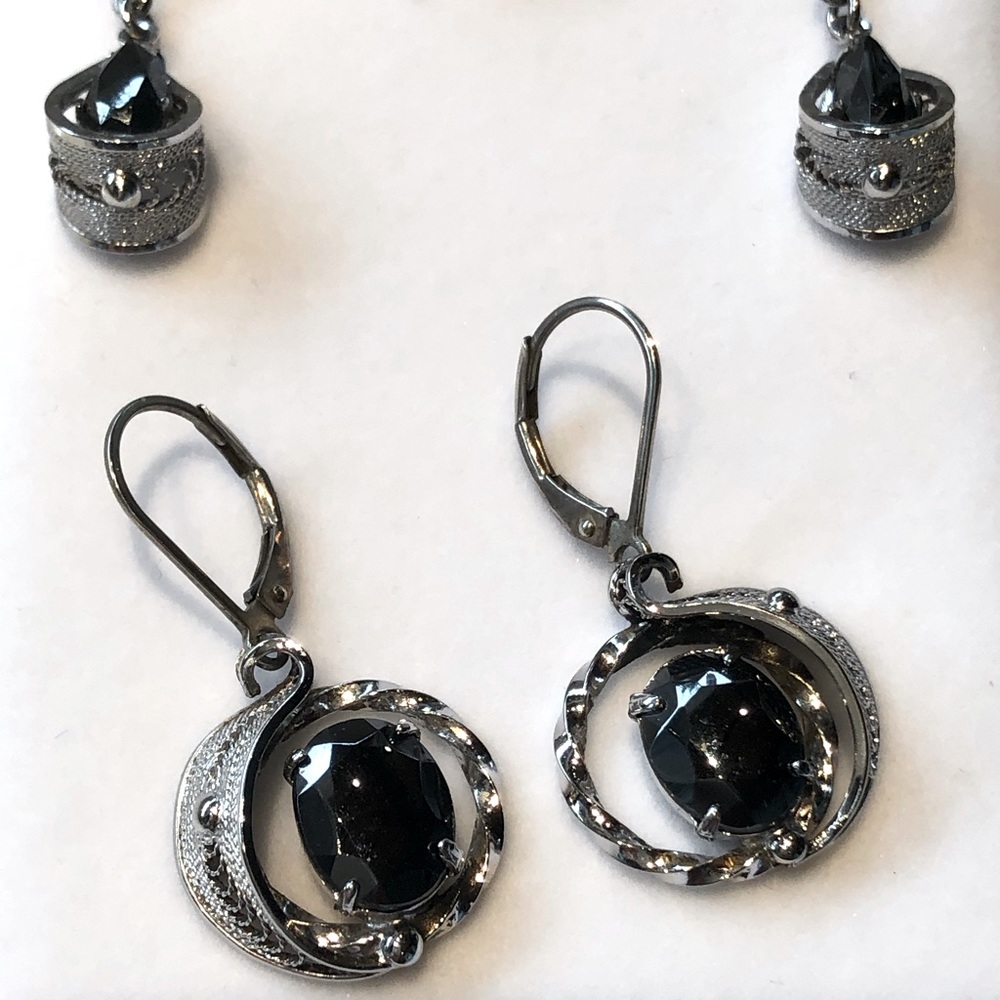 HEMATITE EARRINGS (both pair)